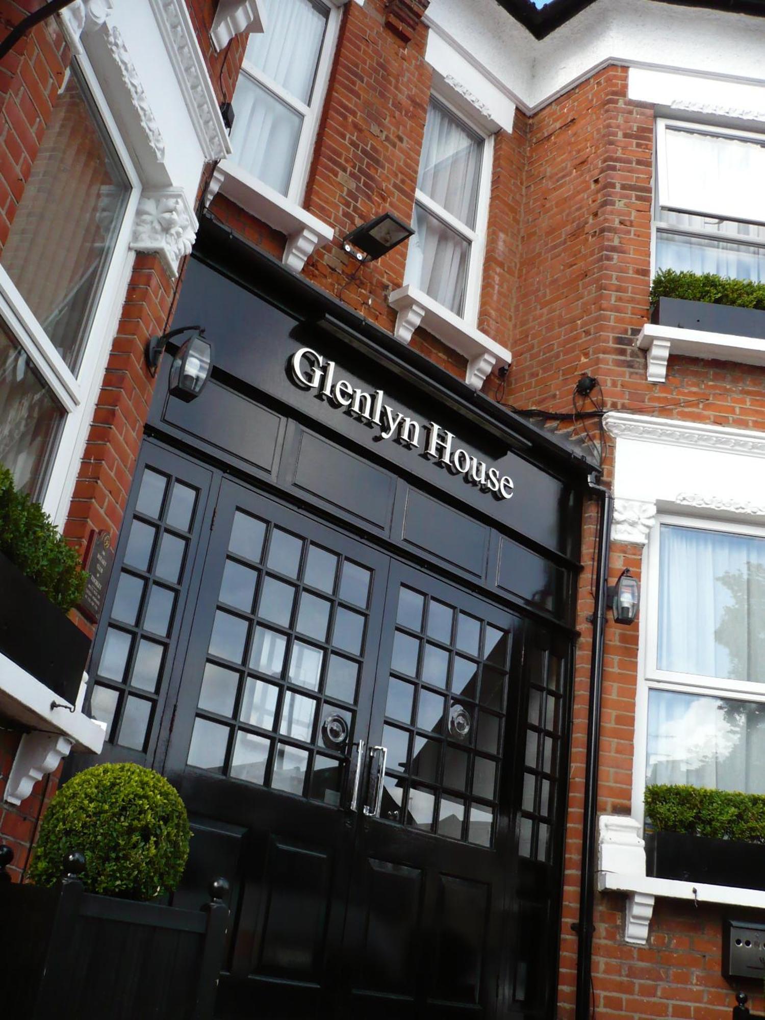 Glenlyn Hotel & Apartments Барнет Экстерьер фото